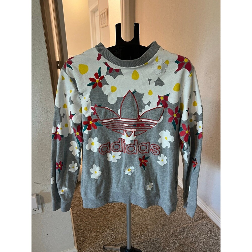 Adidas x Pharrell Williams Limited Edition Floral Daisy Crewneck Size Medium